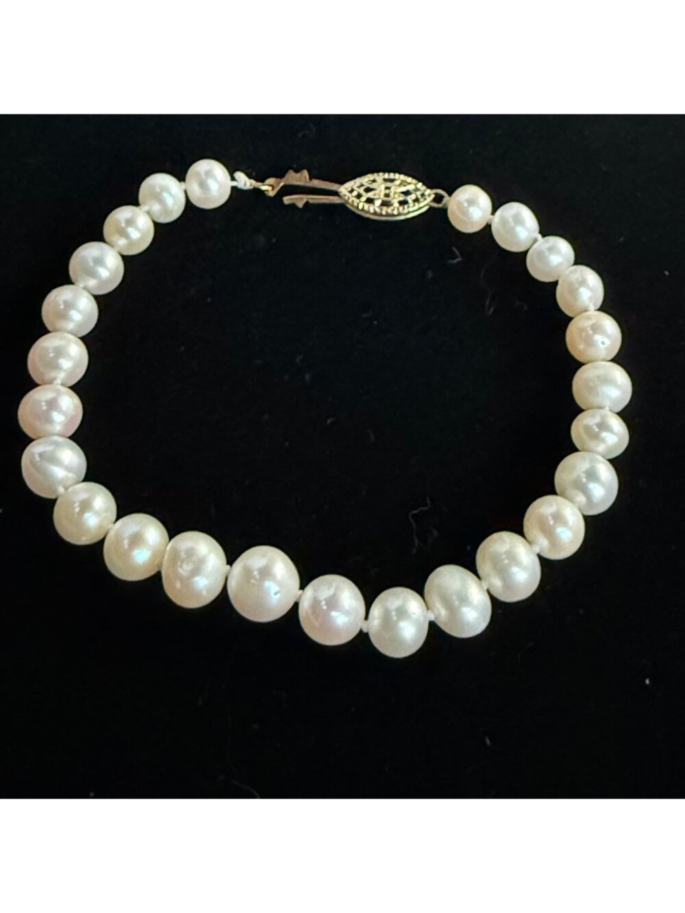 Vintage Hand-Knotted Freshwater Pearl Bracelet – 14/20 Gold Filled Clasp